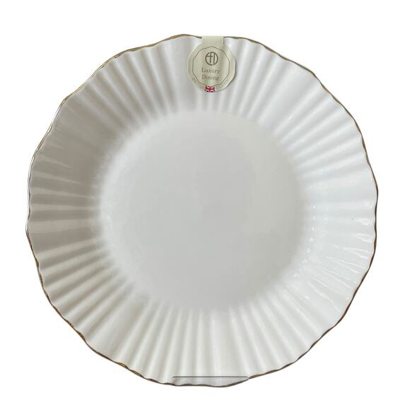 Eaton Fine Porcelain Aubrey Dinner Plates 10.5" Fluted Gold Accent Edge Set of 4 - Picture 8 of 13